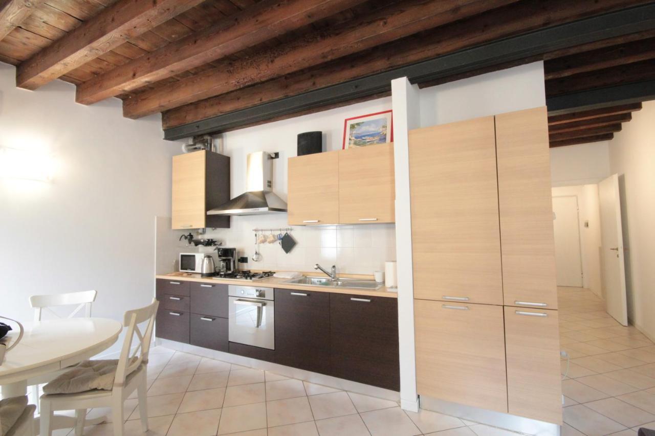 Interno 4 - Central Cozy New Flat Desenzano del Garda Exterior photo